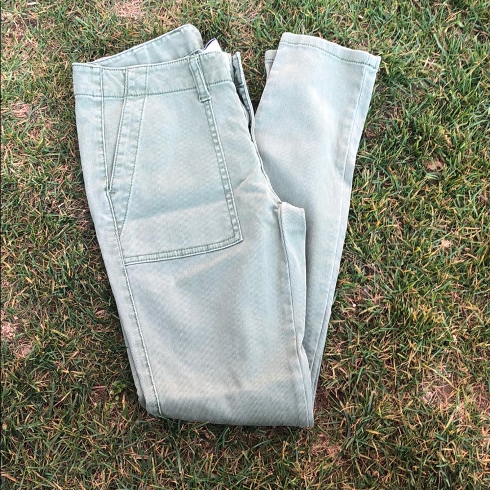 Cabi skinny leg pants